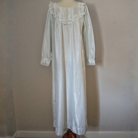 Cuddleskin nightgowns Clearance